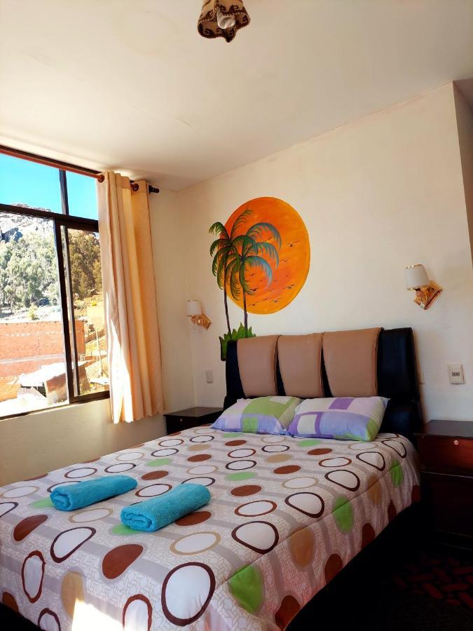 Hotel Suma Uta à Copacabana  Extérieur photo